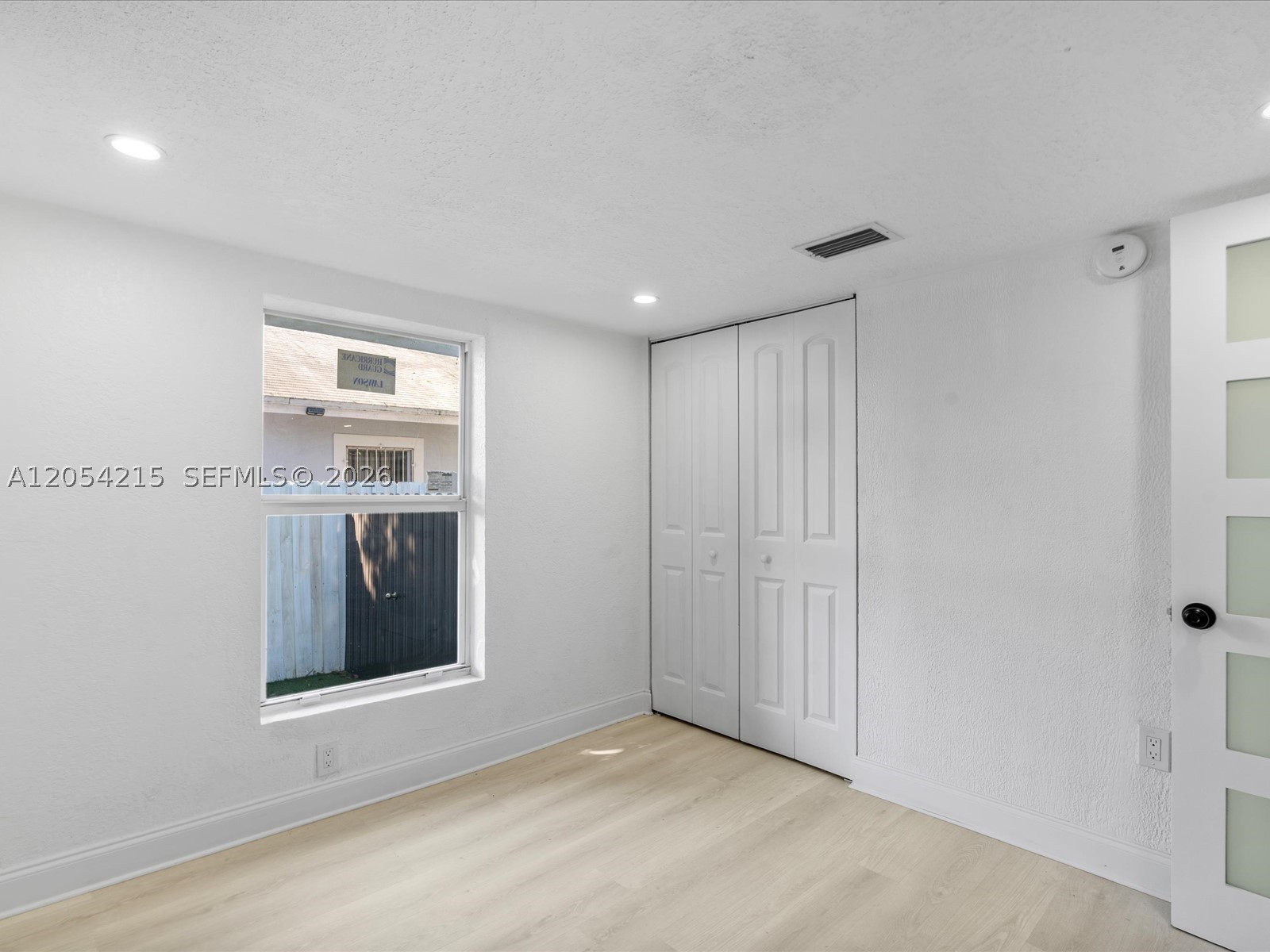 LIBERTY CITY - Residential Lease