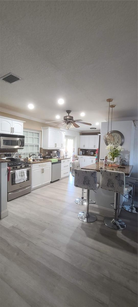 SUNRISE GOLF VILLAGE SEC - Residential Lease