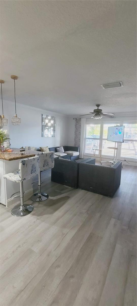 SUNRISE GOLF VILLAGE SEC - Residential Lease