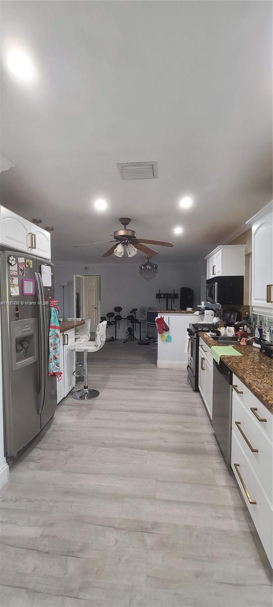 SUNRISE GOLF VILLAGE SEC - Residential Lease