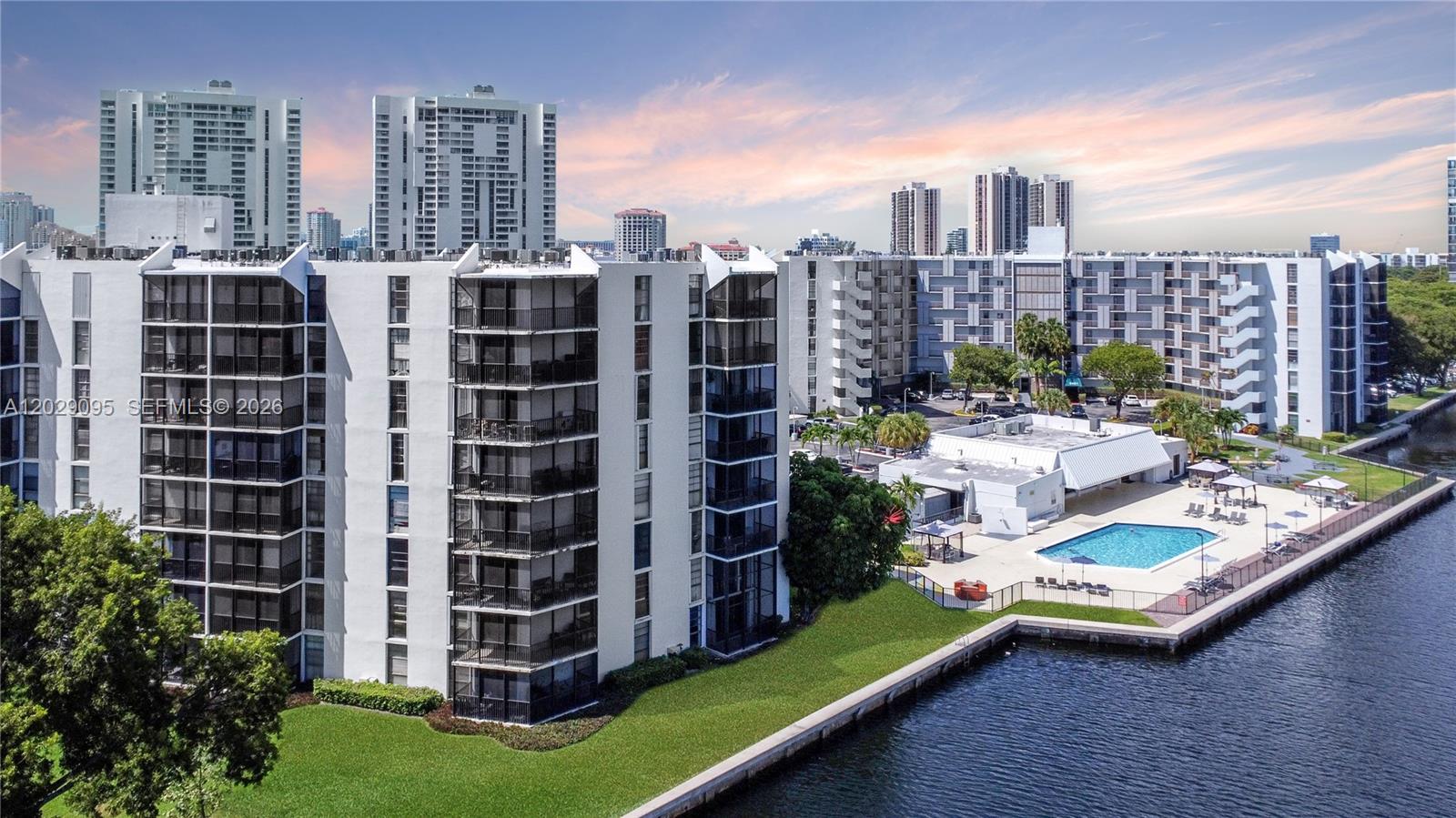 ENSENADA CONDO BLDG E-II - Residential Lease