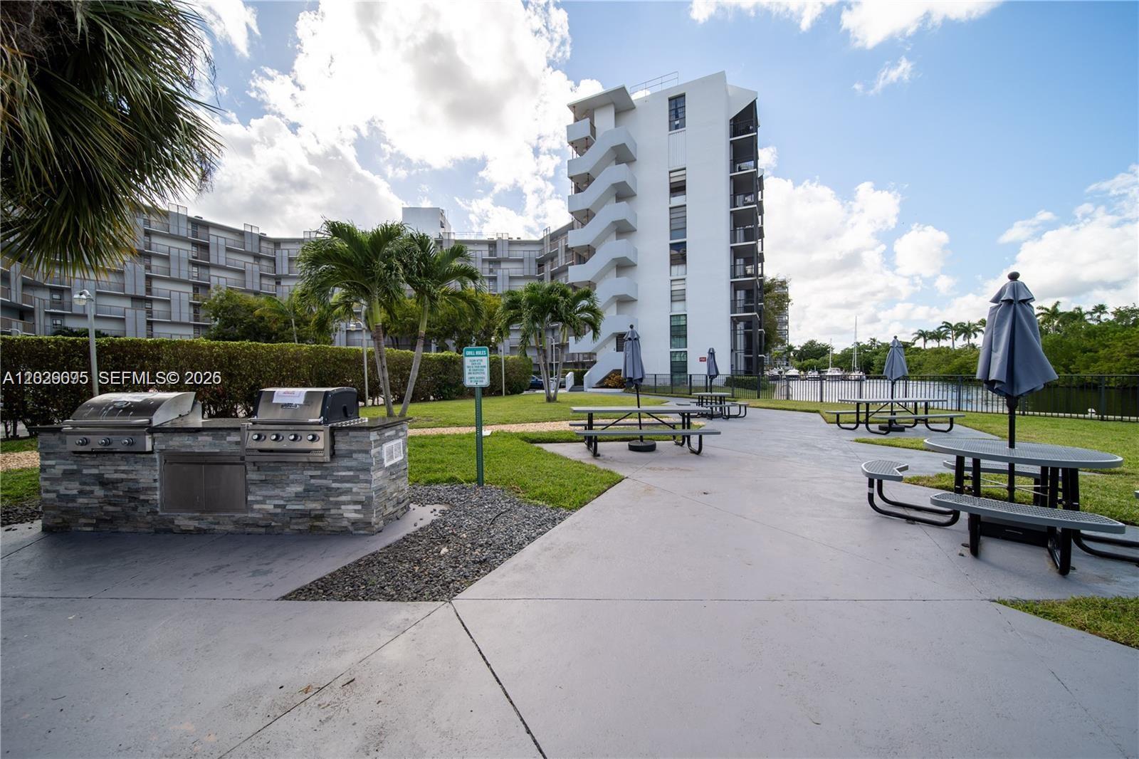 ENSENADA CONDO BLDG E-II - Residential Lease