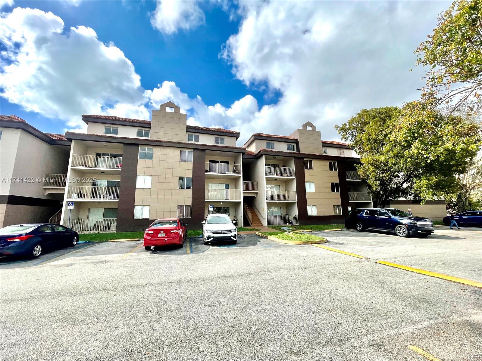 KENDALL LAKE TOWERS CONDO - Residential Lease