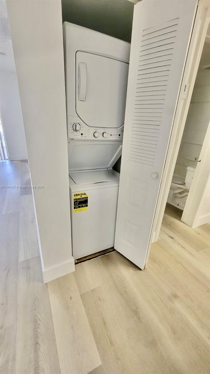 KENDALL LAKE TOWERS CONDO - Residential Lease