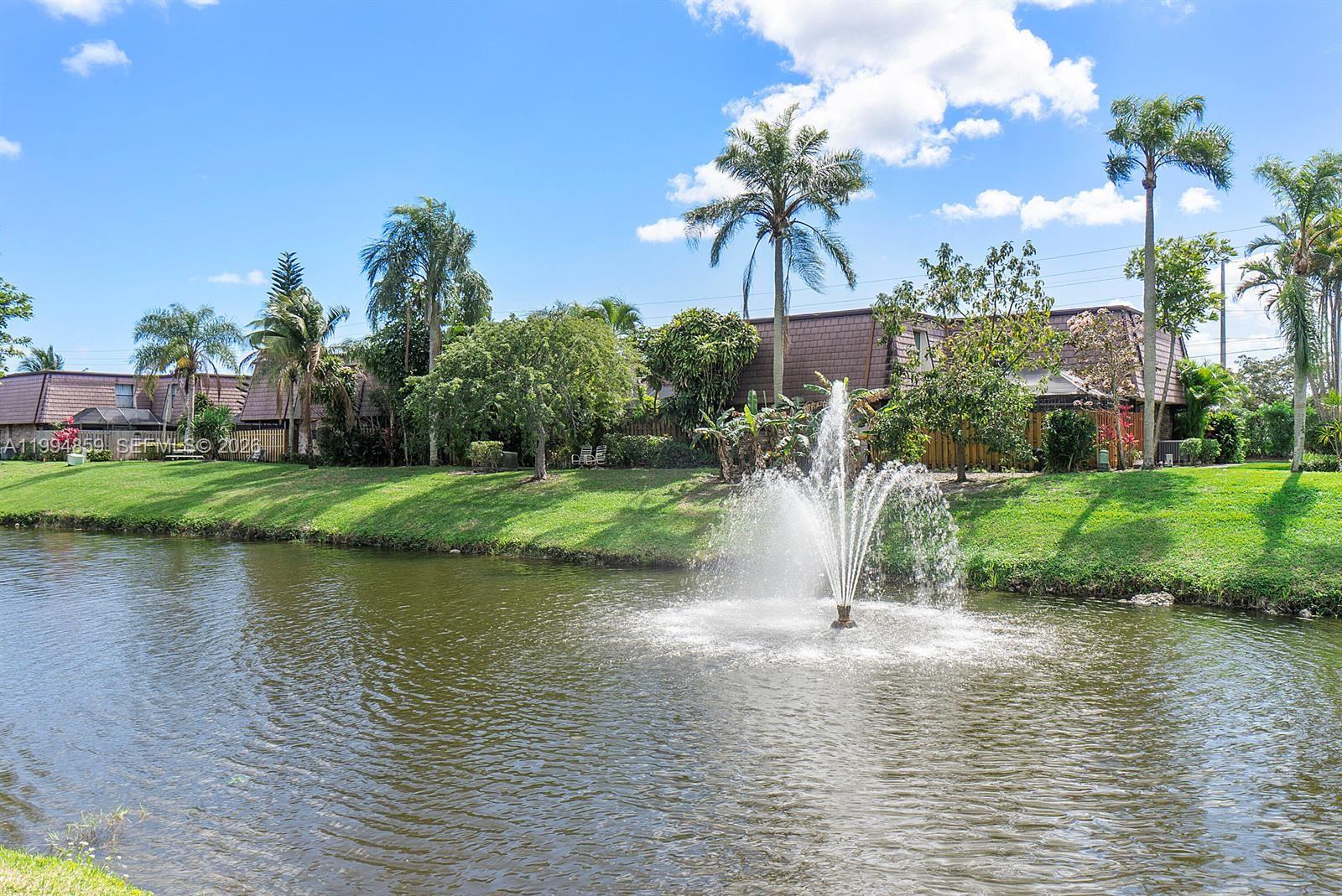 COURTYARDS AT BOCA II - Residential