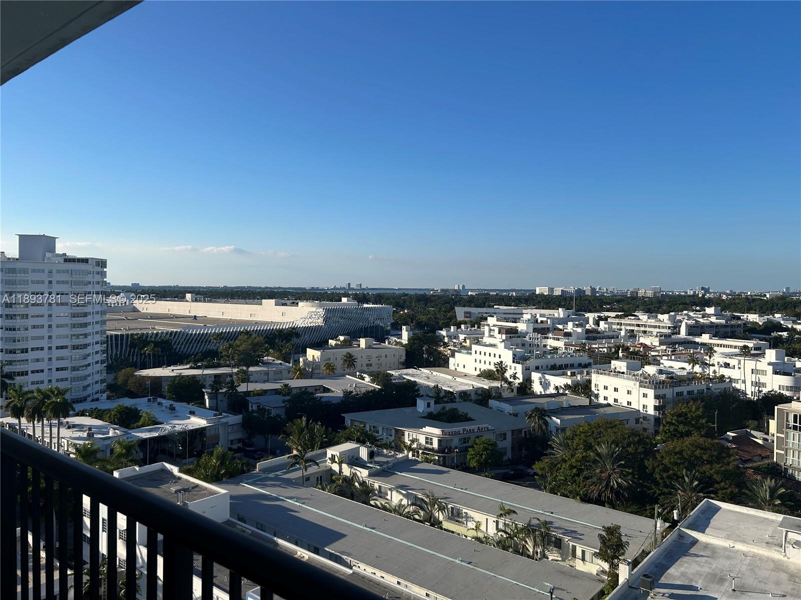 TOWER 1800 CONDO - Residential