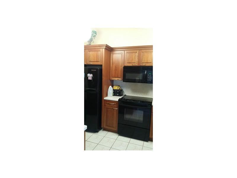 LAZARUS ON RICHMOND - Residential Lease