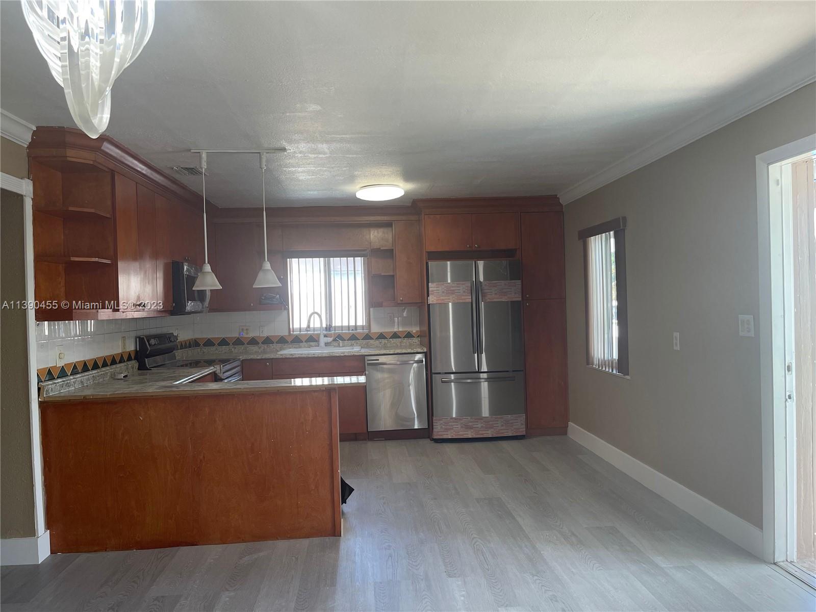 SUNLAND PARK SECTION 2 - Residential Lease