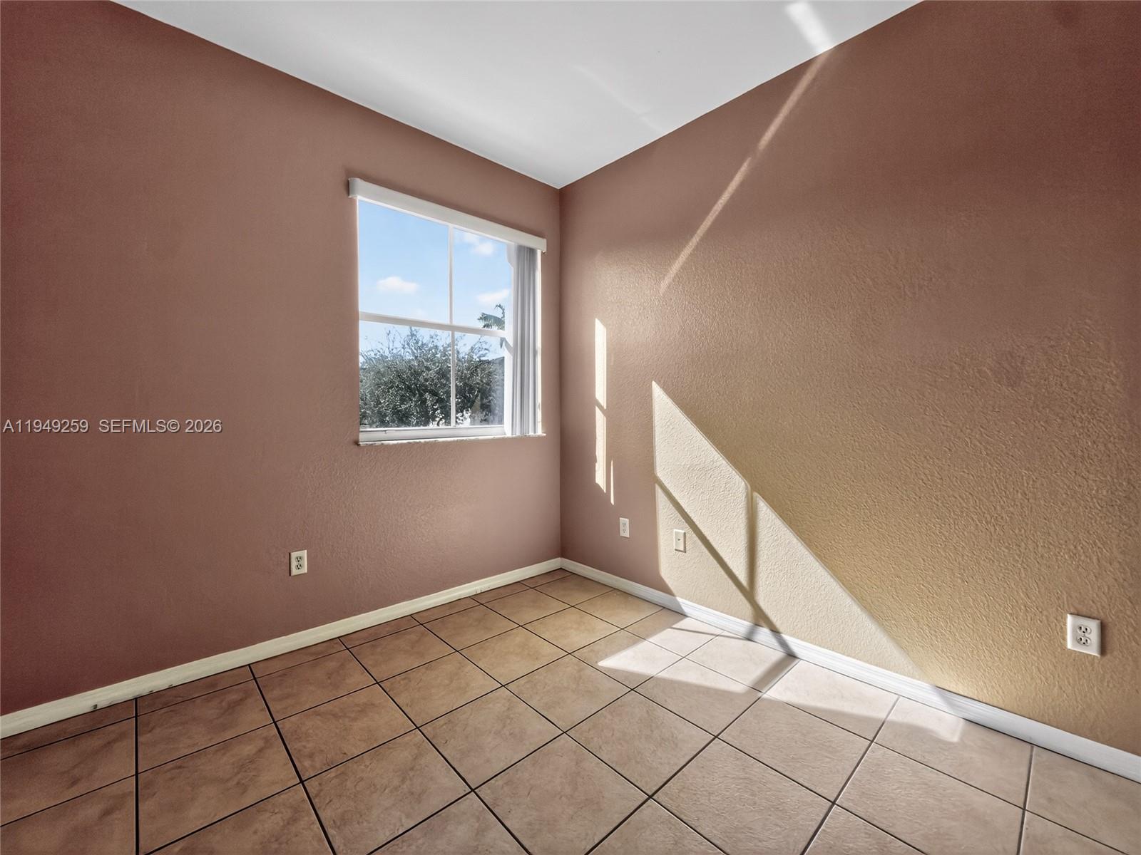 LAS TERRAZAS AT VIZCAYA C - Residential Lease