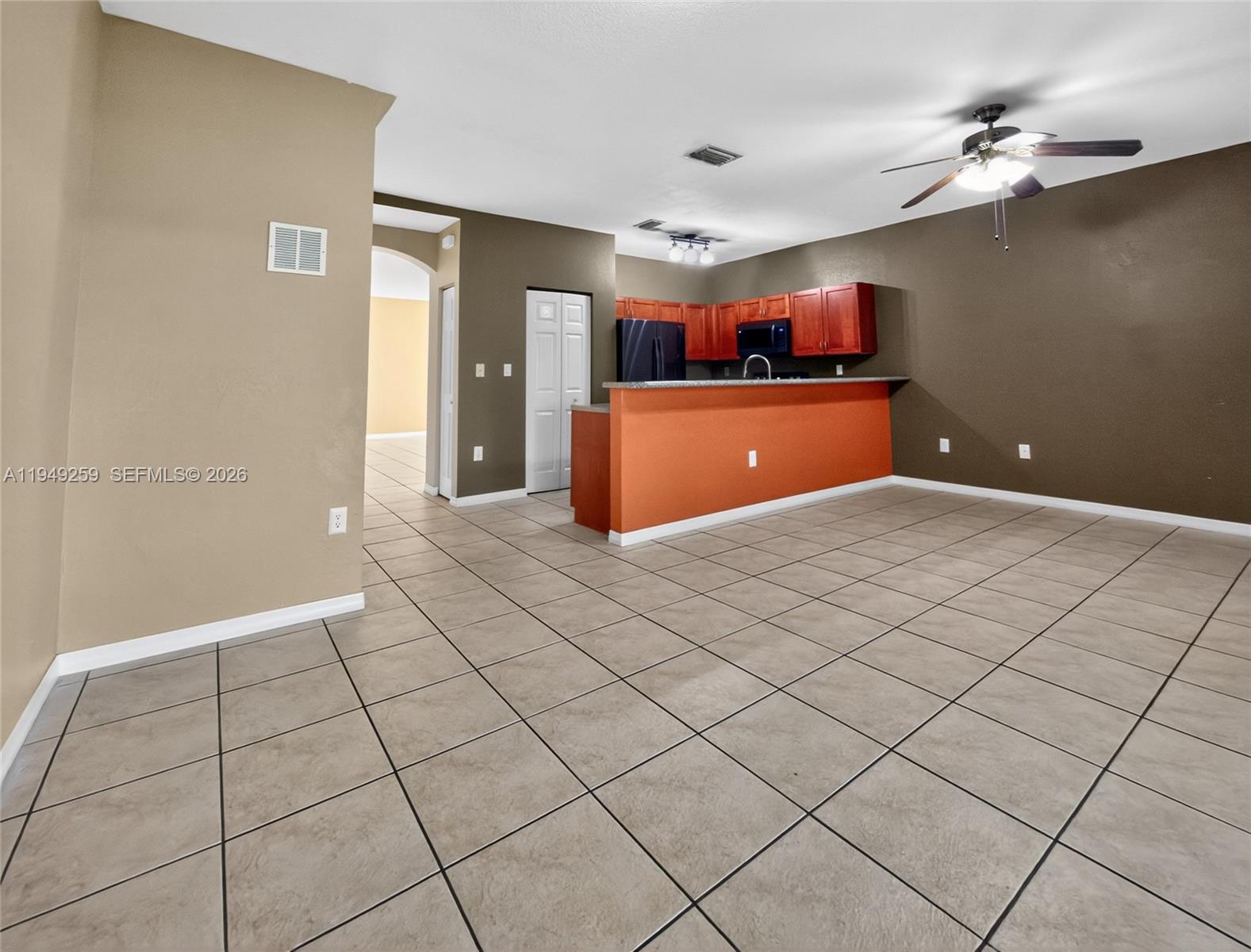 LAS TERRAZAS AT VIZCAYA C - Residential Lease