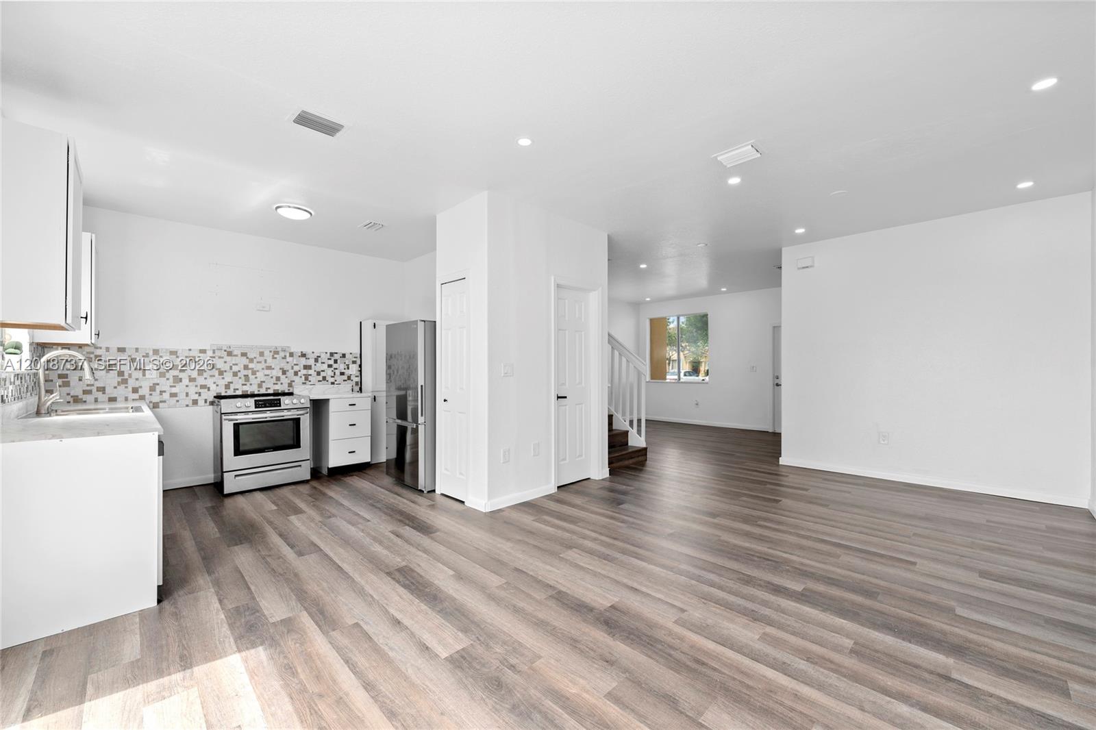 SHOMA TOWNHOMES AT KEYSCO - Residential