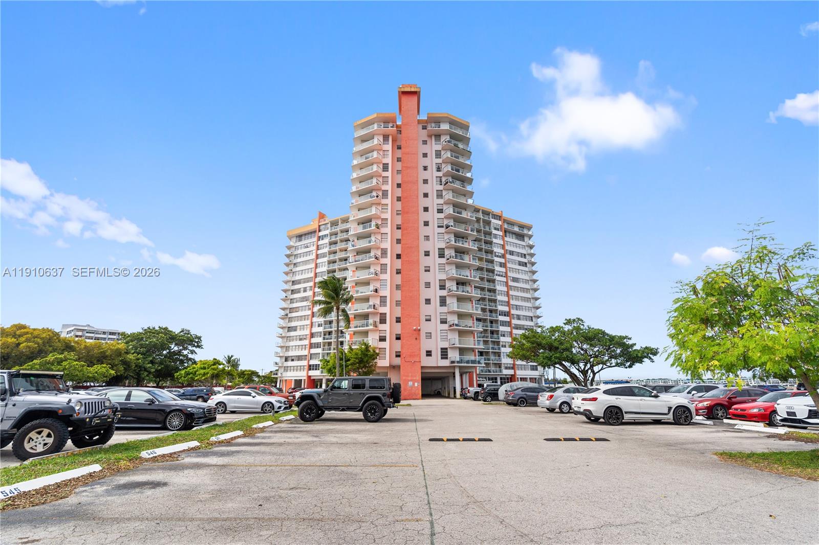 BUCKLEY TOWERS CONDO - EA - Residential