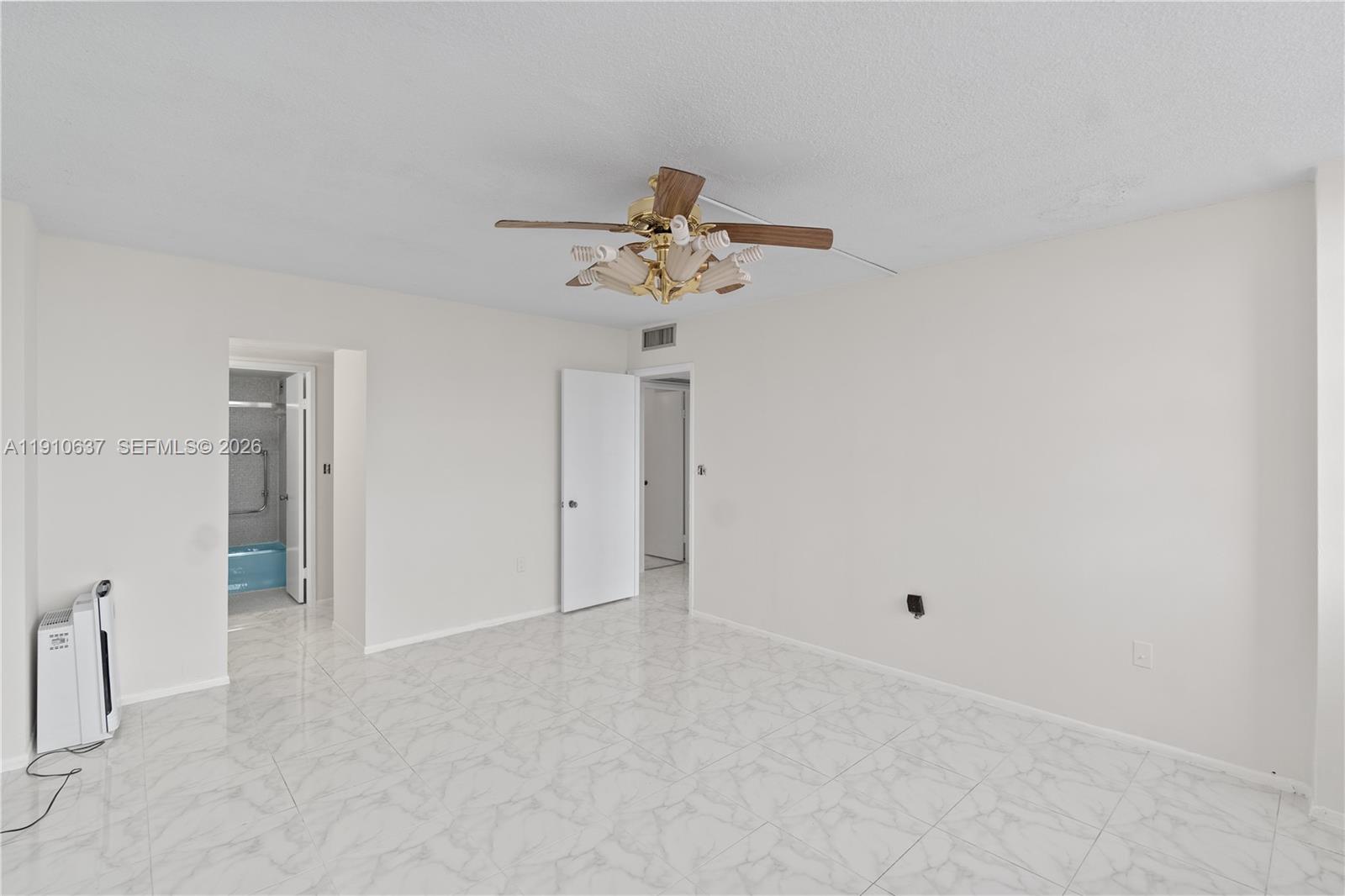 BUCKLEY TOWERS CONDO - EA - Residential