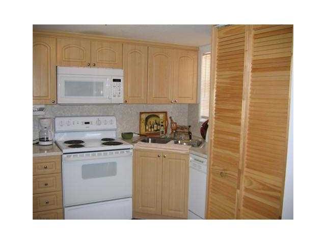 CORAL SPRINGS ESTATE TOWN - Residential Lease