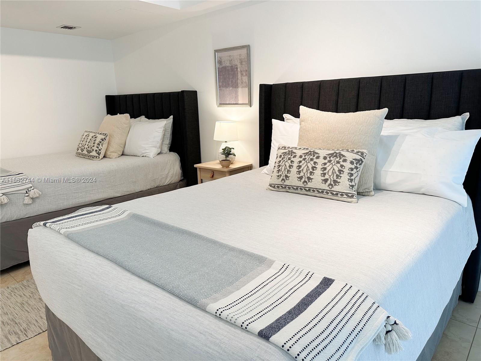 BRICKELL ON THE RIVER S T - Residential Lease