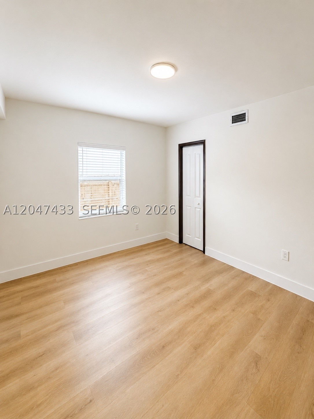 PINE WOOD PK - Residential Lease