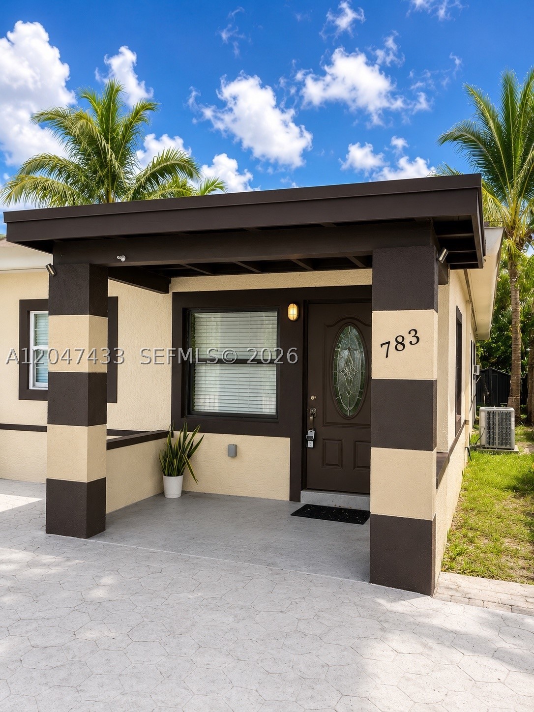 PINE WOOD PK - Residential Lease