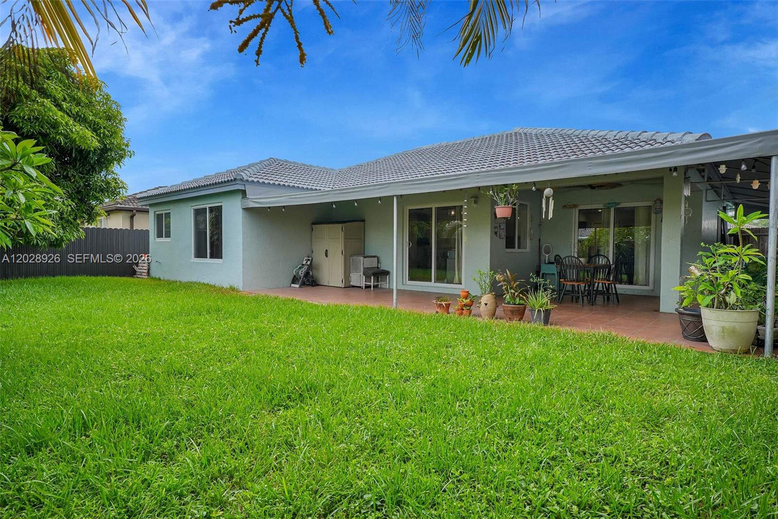 LAGUNA PONDS SEC I - Residential