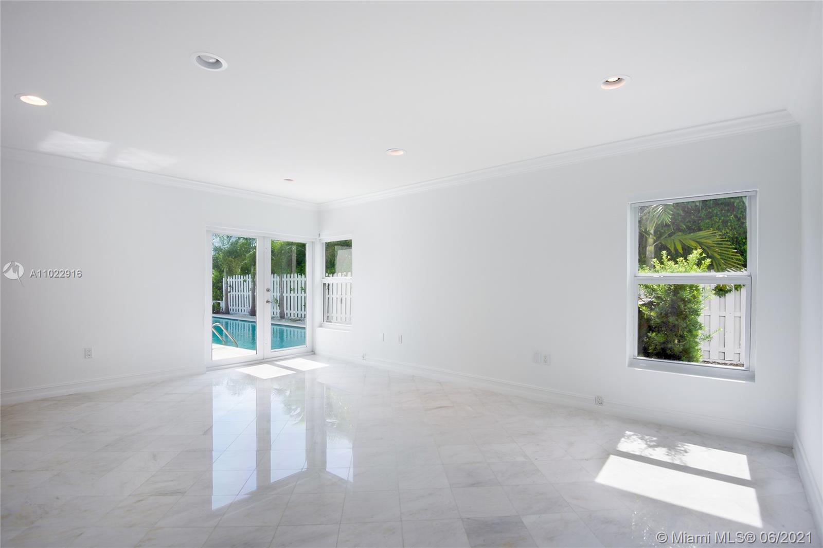 BISCAYNE BEACH-2ND ADDN - Residential