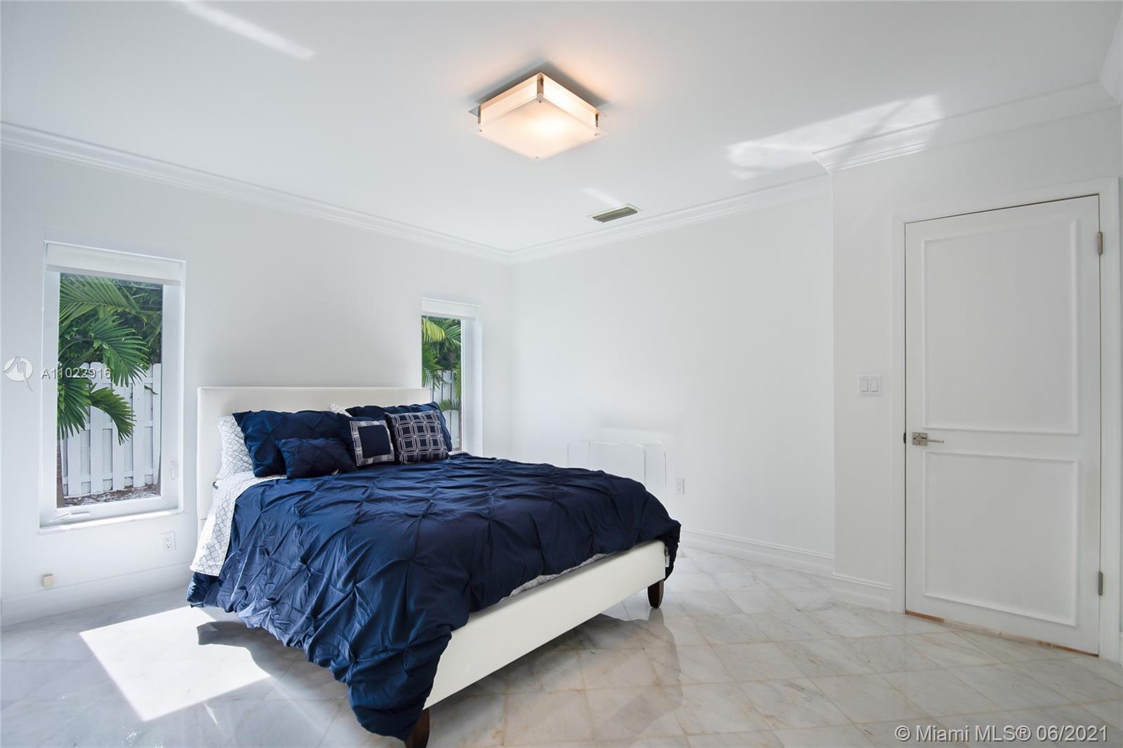 BISCAYNE BEACH-2ND ADDN - Residential