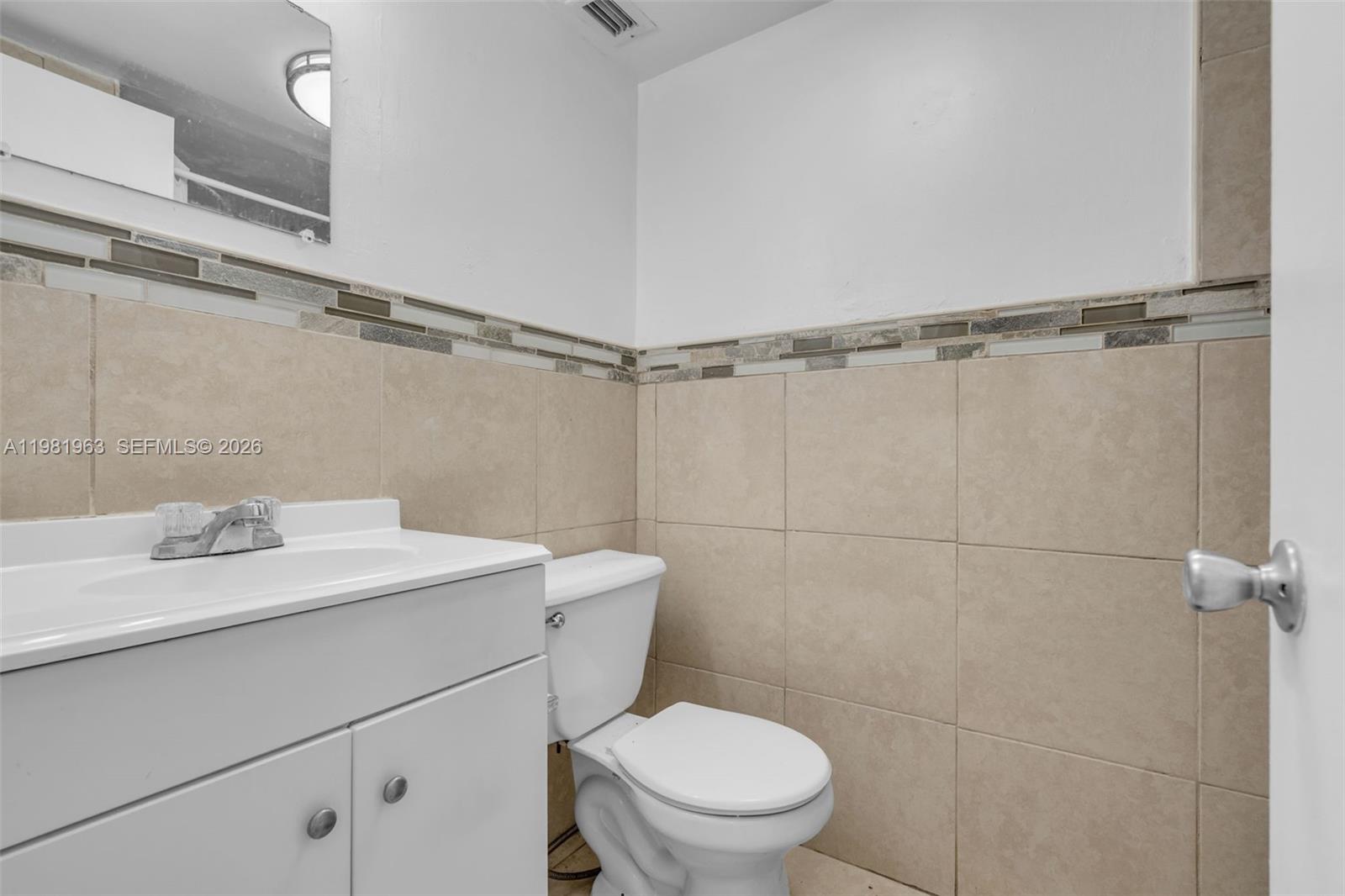 DADELAND PLACE CONDO - Residential