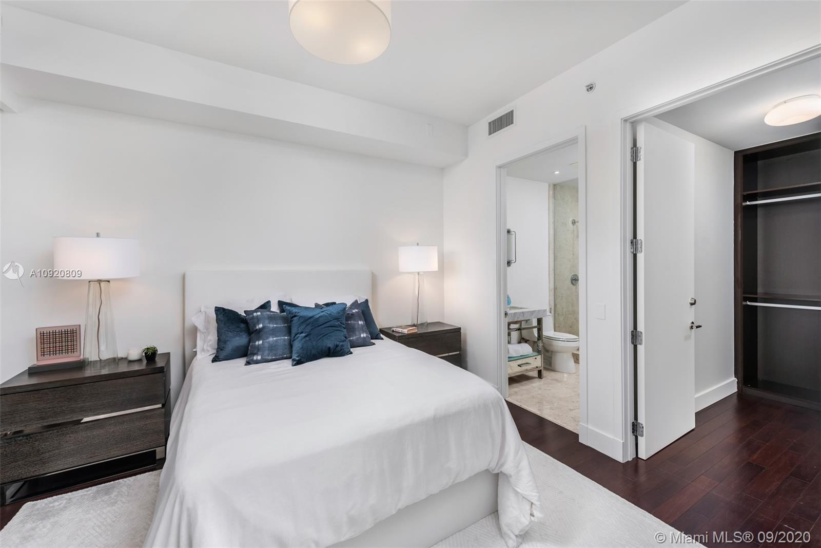 St Regis North Tower - Residential