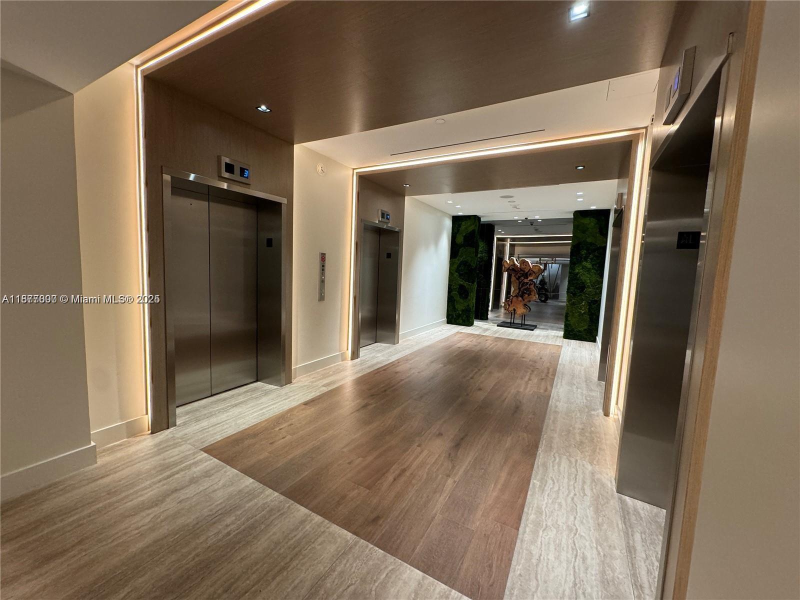RONEY PALACE CONDO - Residential