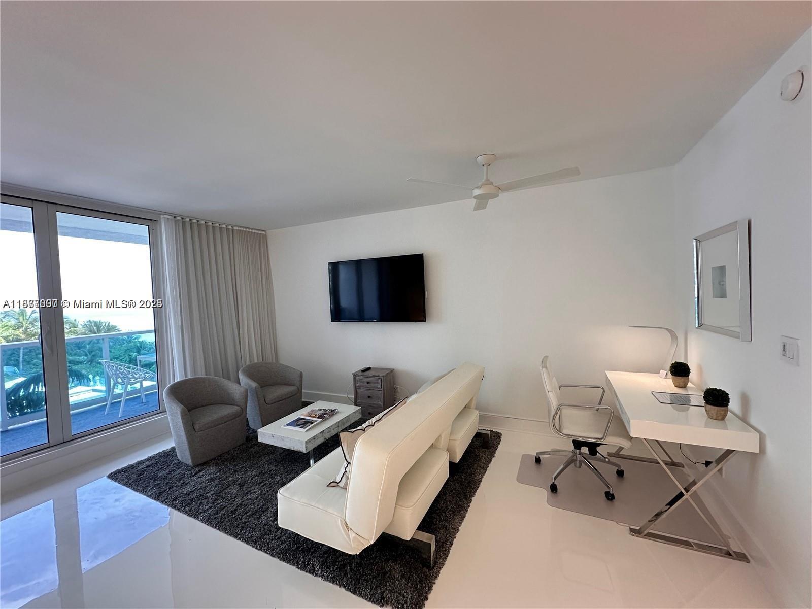 RONEY PALACE CONDO - Residential