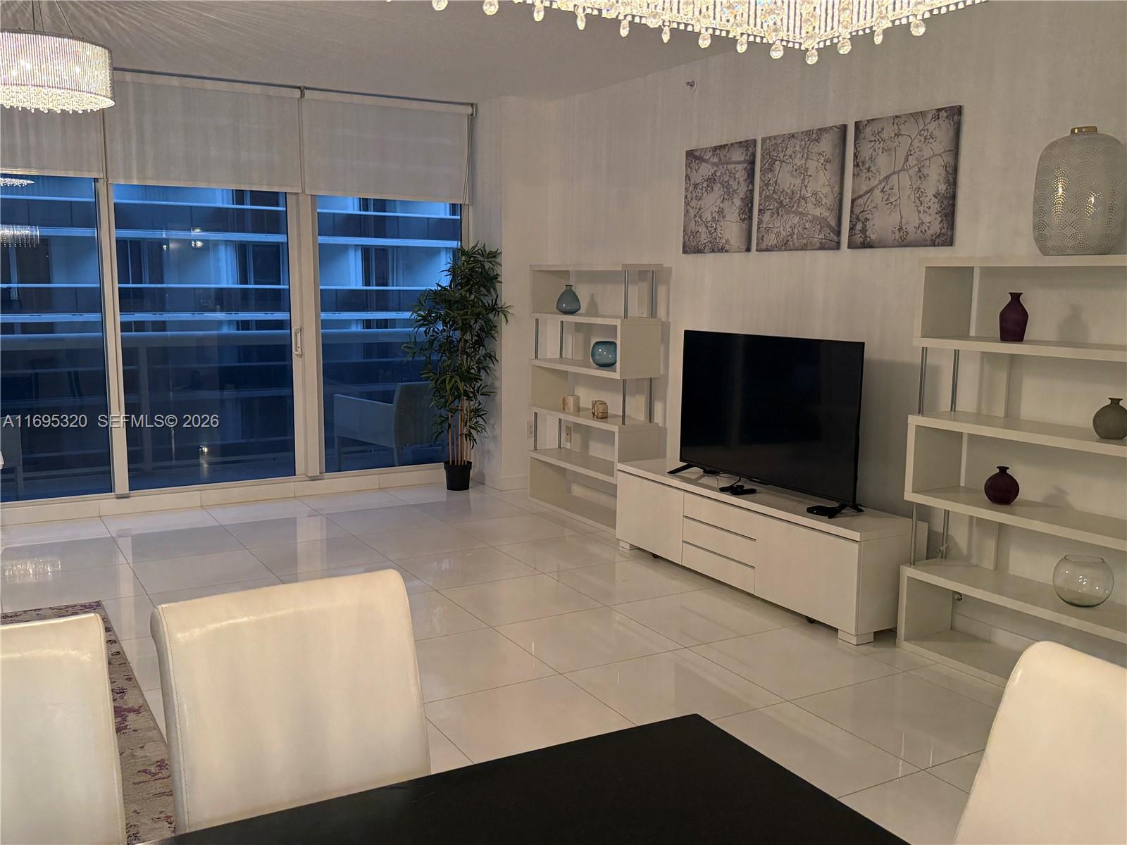 SOLIMAR CONDO - Residential