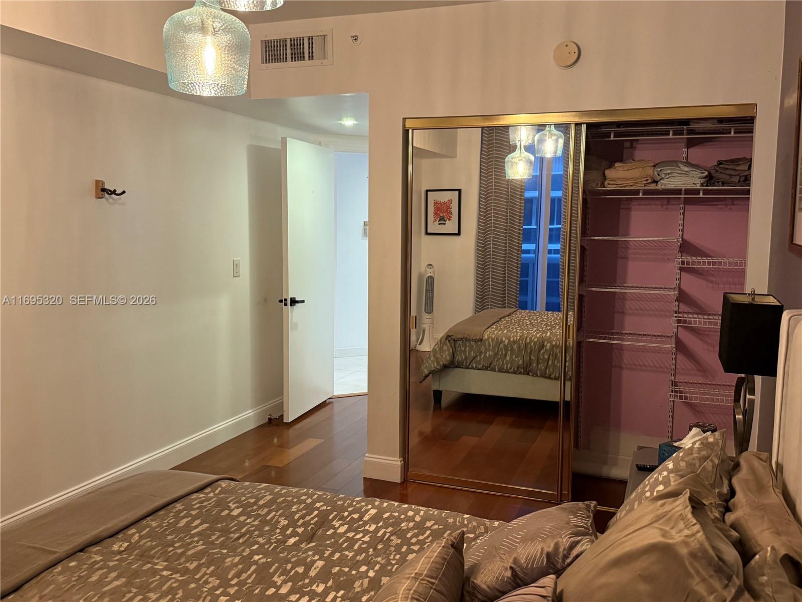 SOLIMAR CONDO - Residential