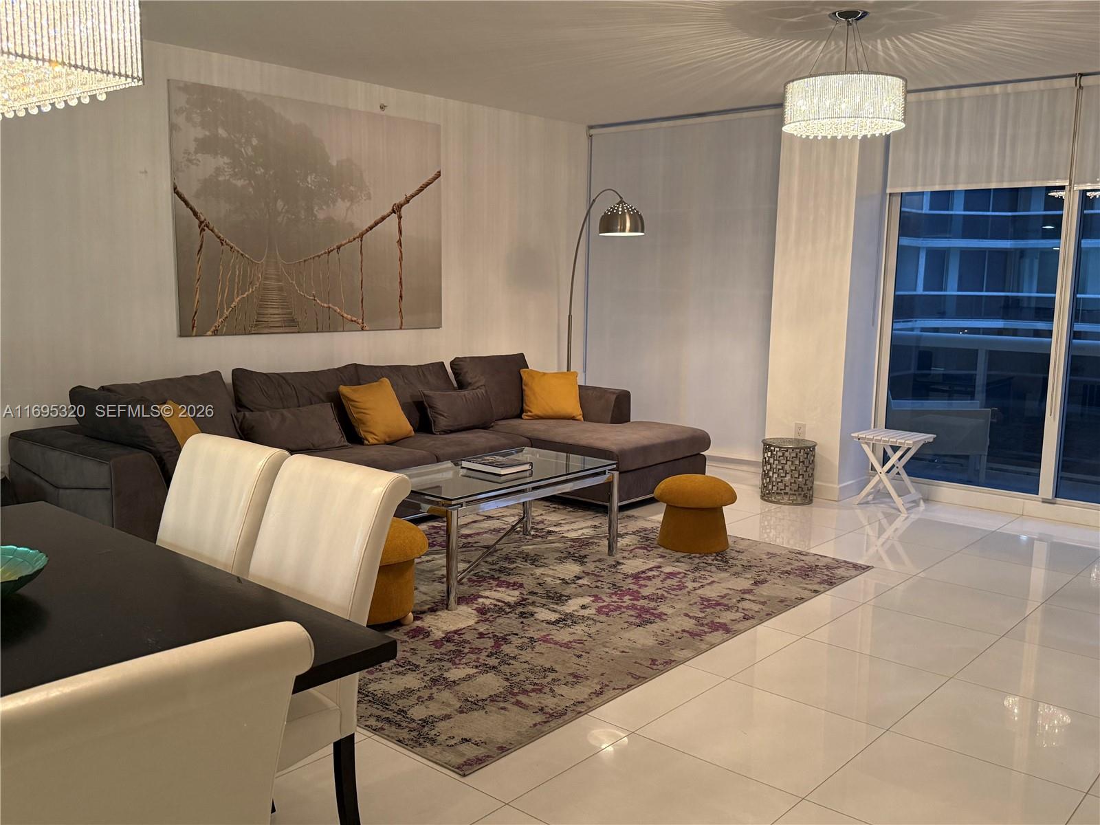 SOLIMAR CONDO - Residential