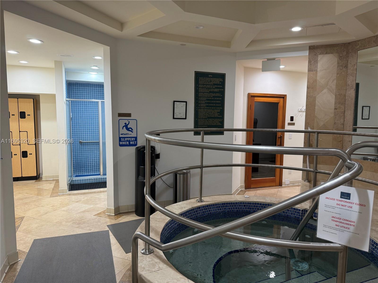 SOLIMAR CONDO - Residential