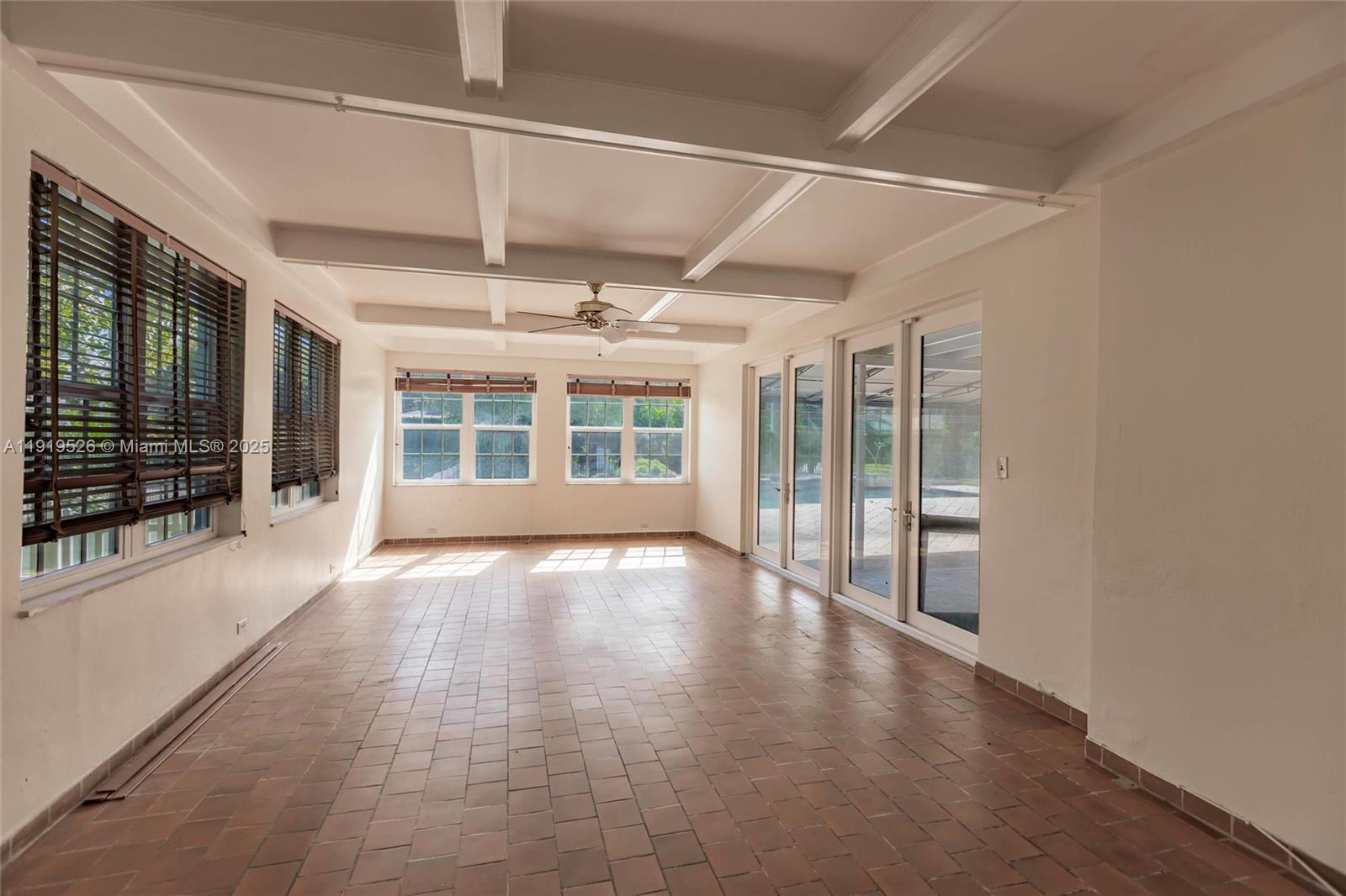 MIAMI SHORES SEC 3 - Residential