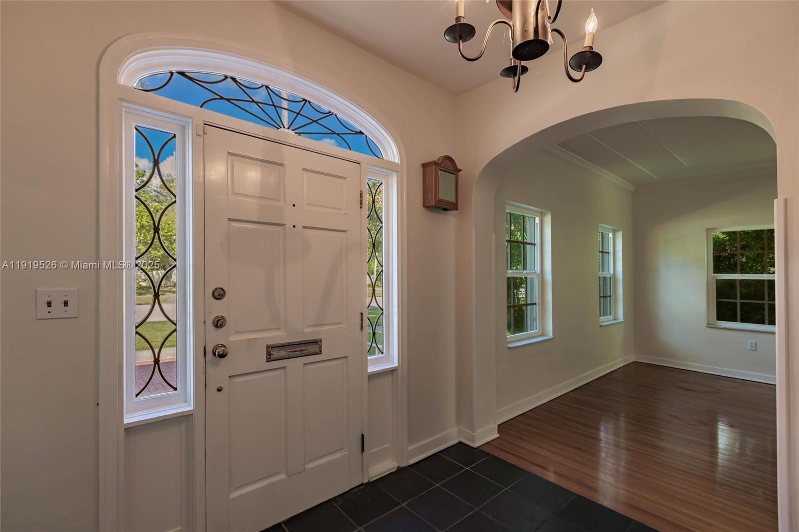 MIAMI SHORES SEC 3 - Residential