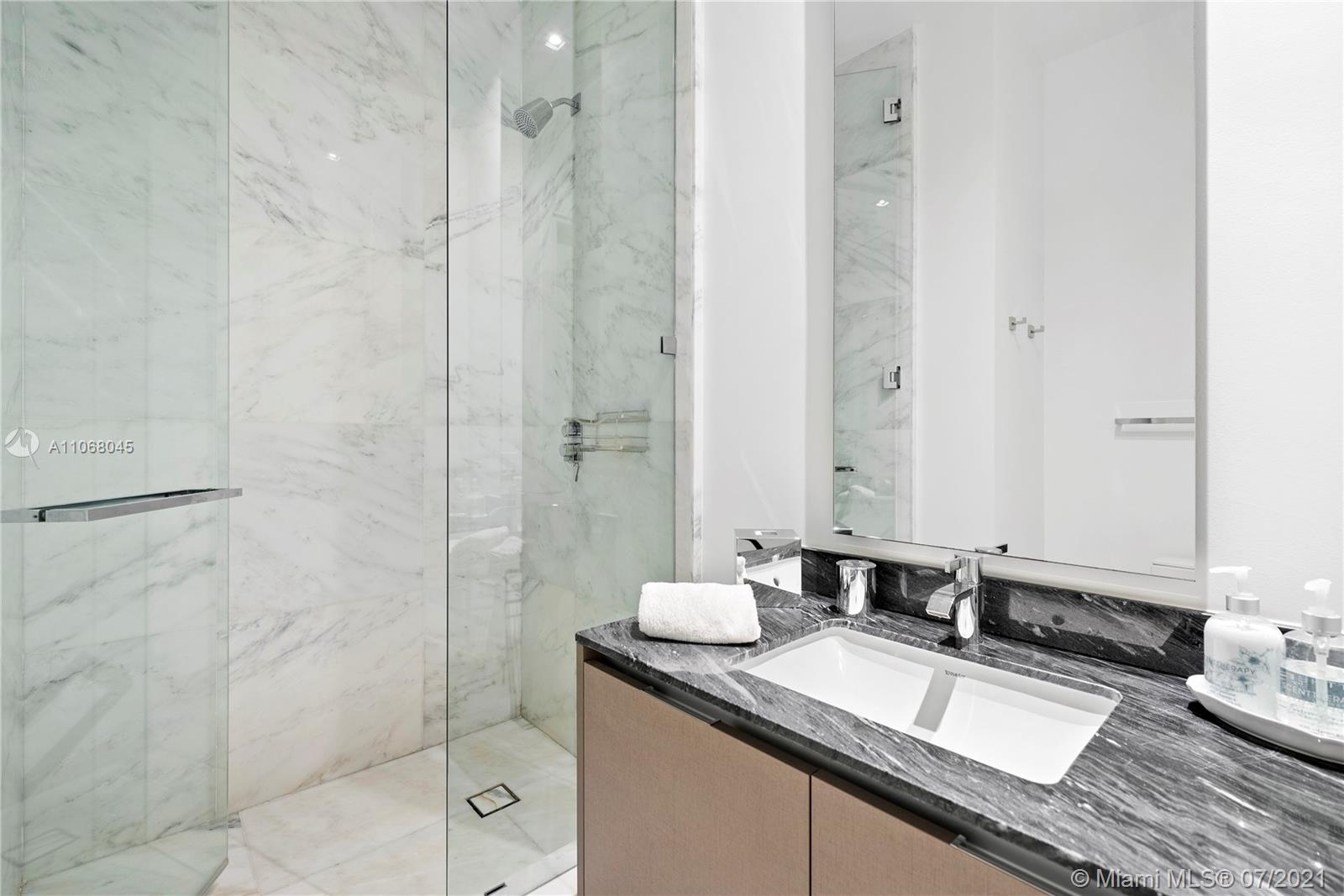 MUSE CONDO - Residential
