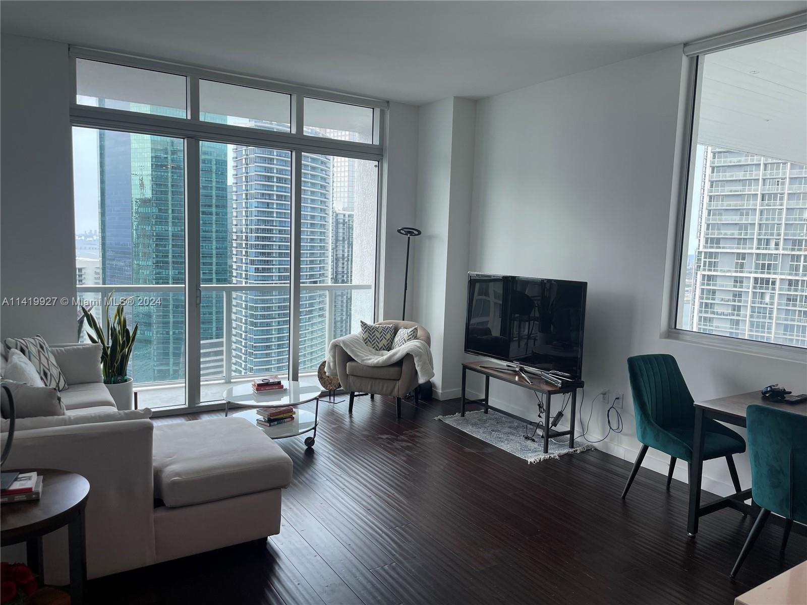 500 BRICKELL WEST CONDO - Residential