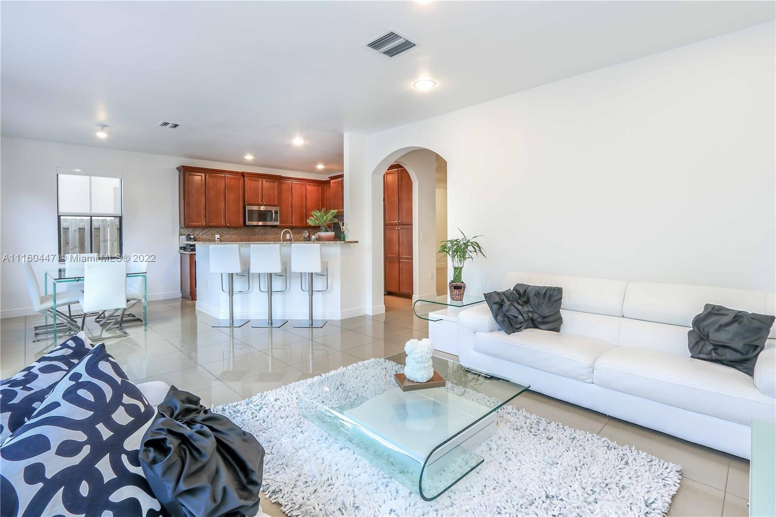 ISLES AT GRAND BAY - Residential Lease