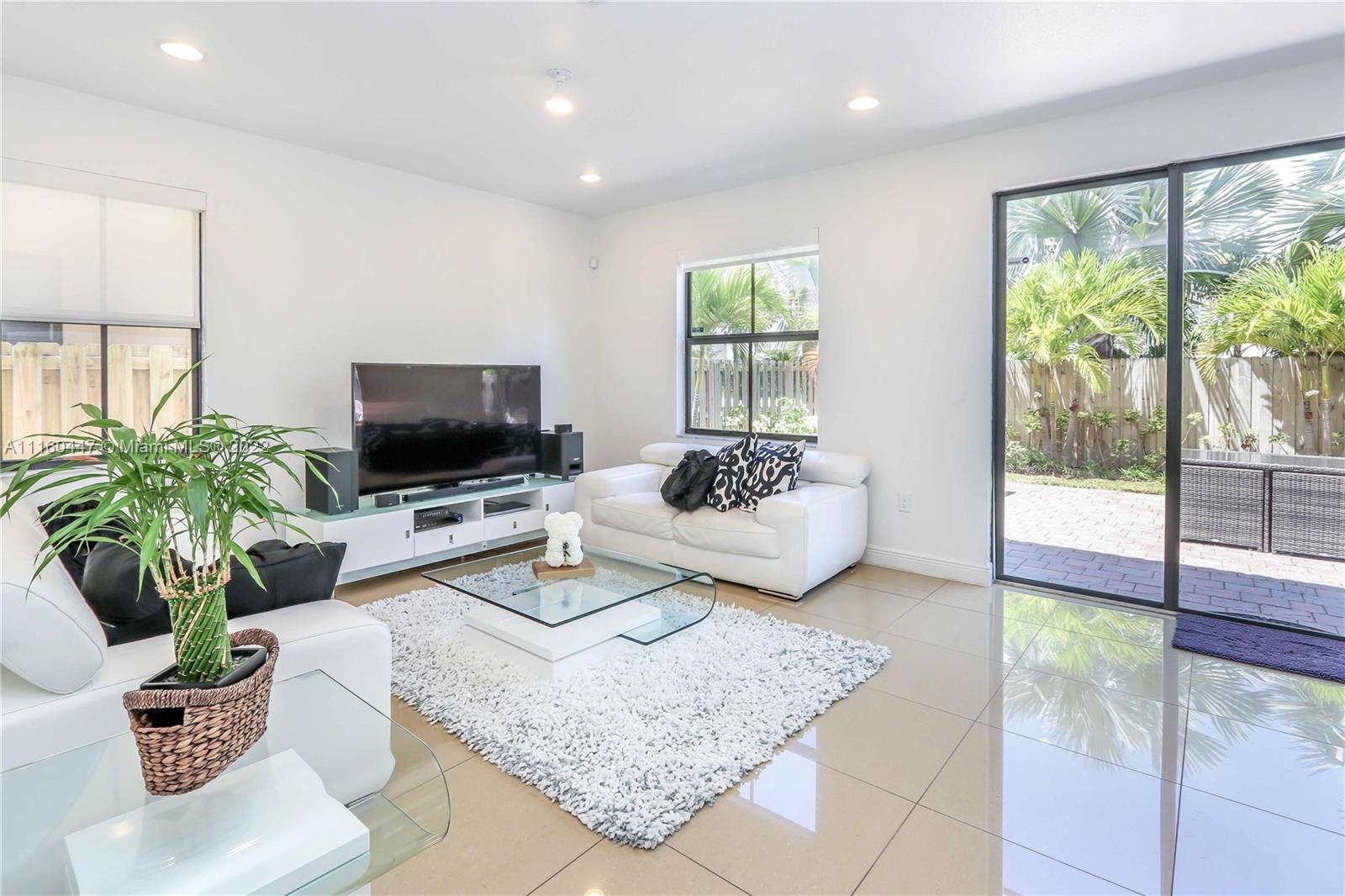 ISLES AT GRAND BAY - Residential Lease