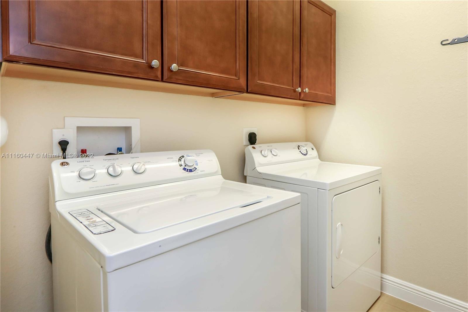 ISLES AT GRAND BAY - Residential Lease