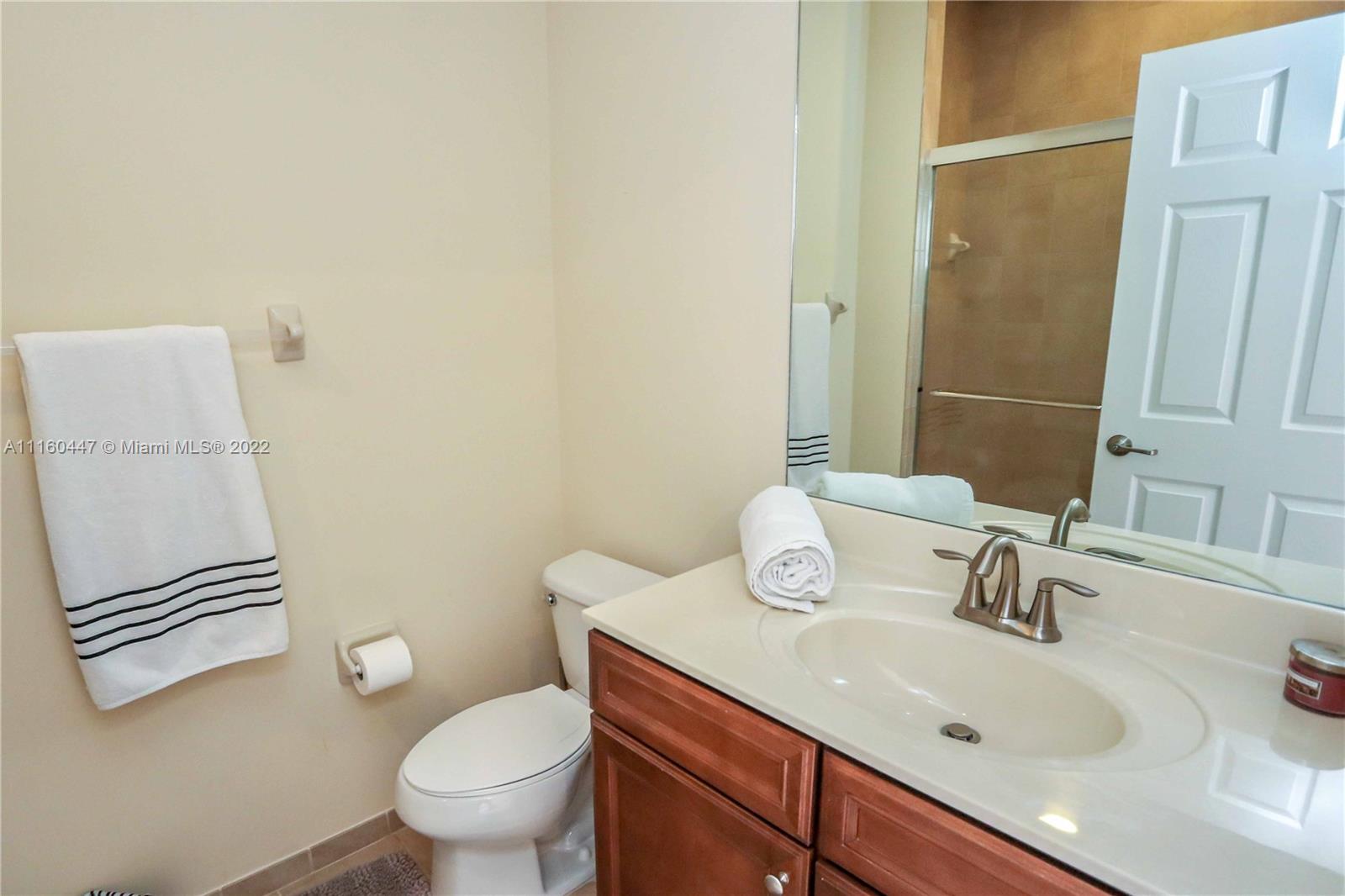 ISLES AT GRAND BAY - Residential Lease