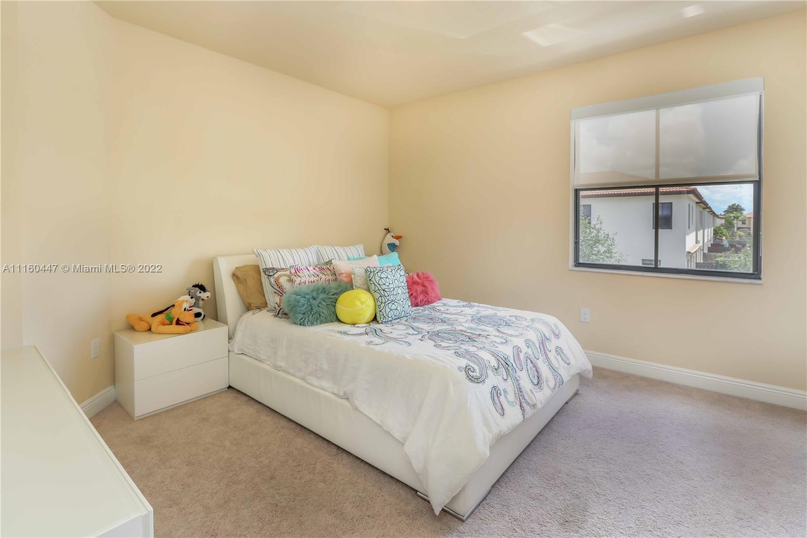 ISLES AT GRAND BAY - Residential Lease