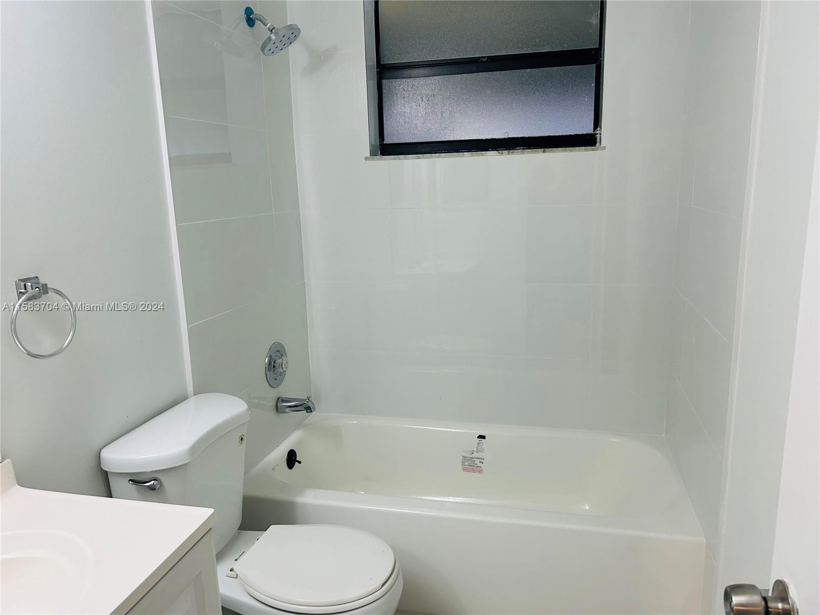 WINDING LAKE TWO AT WELLE - Residential Lease