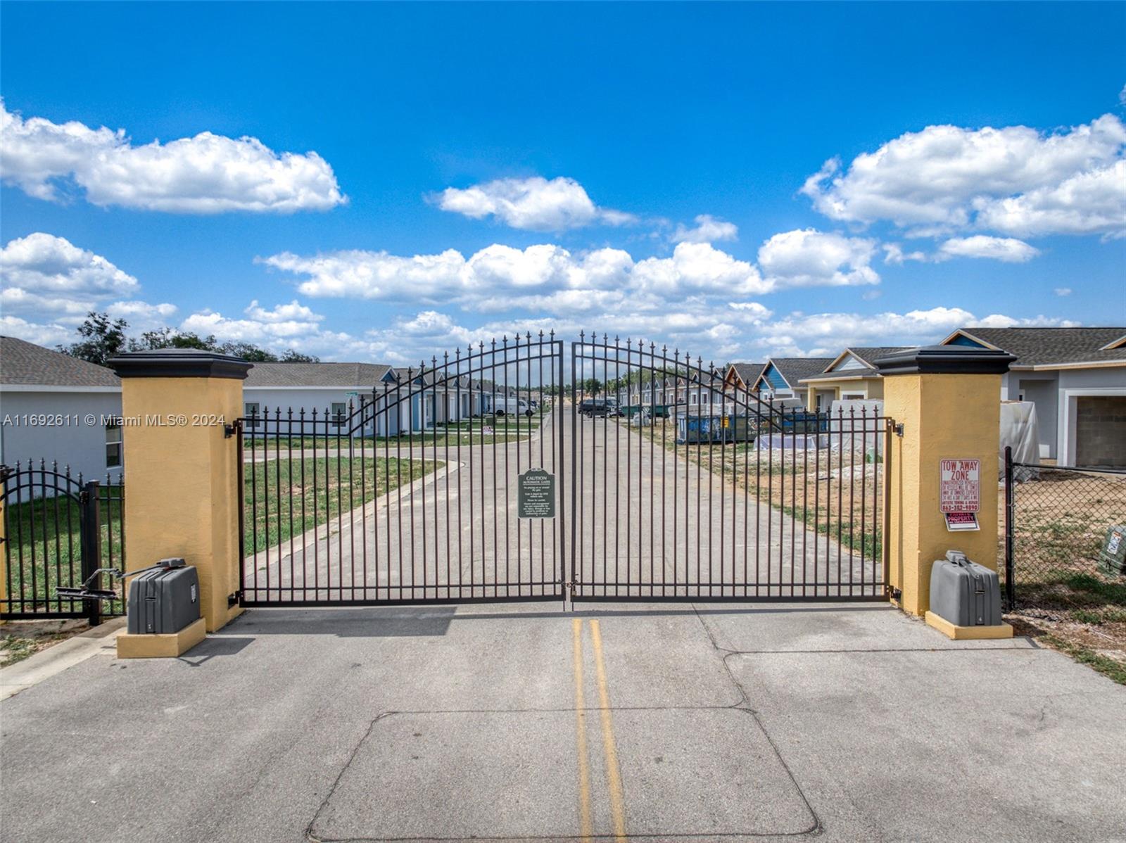 Las Villas at Kenilworth - Residential Lease