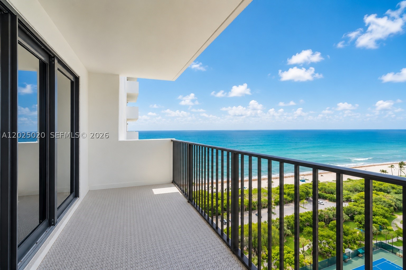 SUMMIT CONDO - Residential