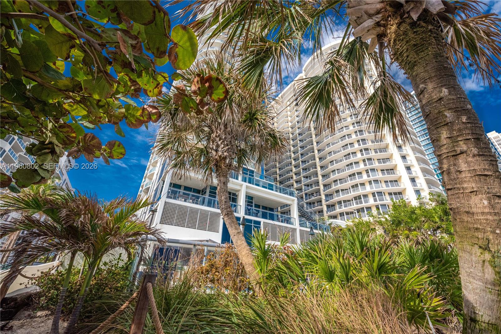 SOLE CONDO - Residential