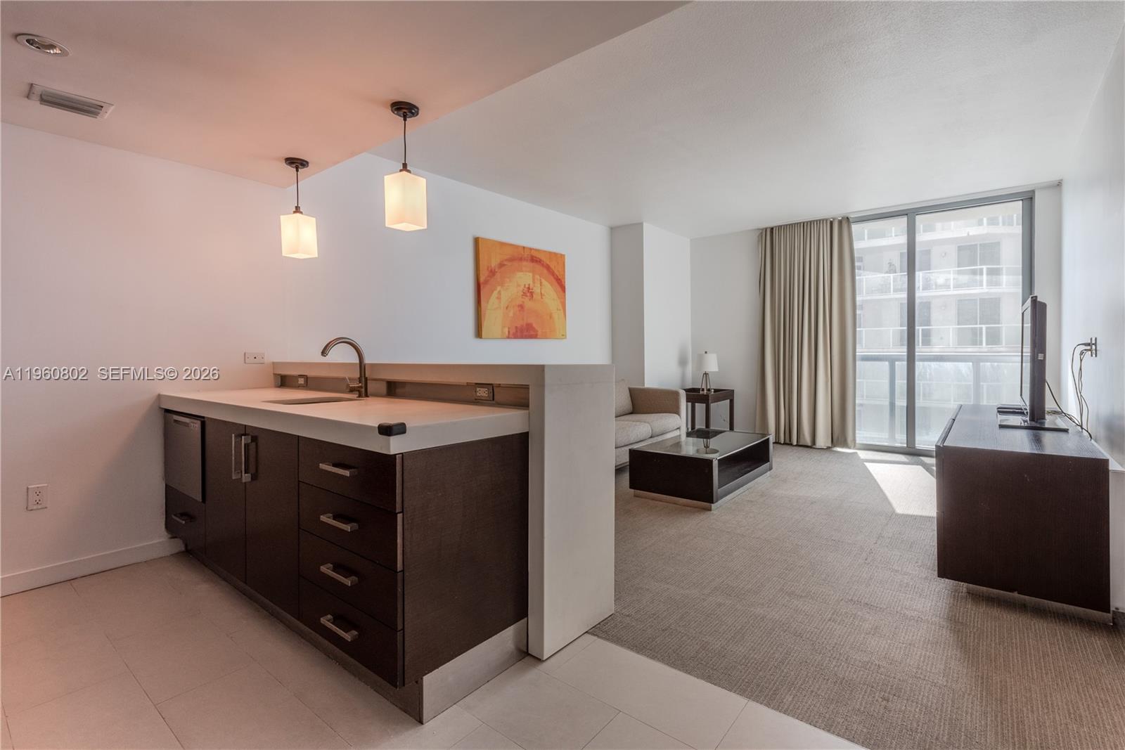 SOLE CONDO - Residential