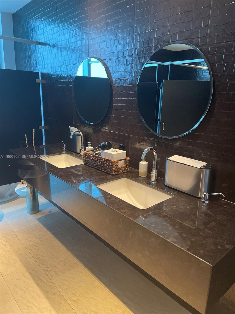 SOLE CONDO - Residential