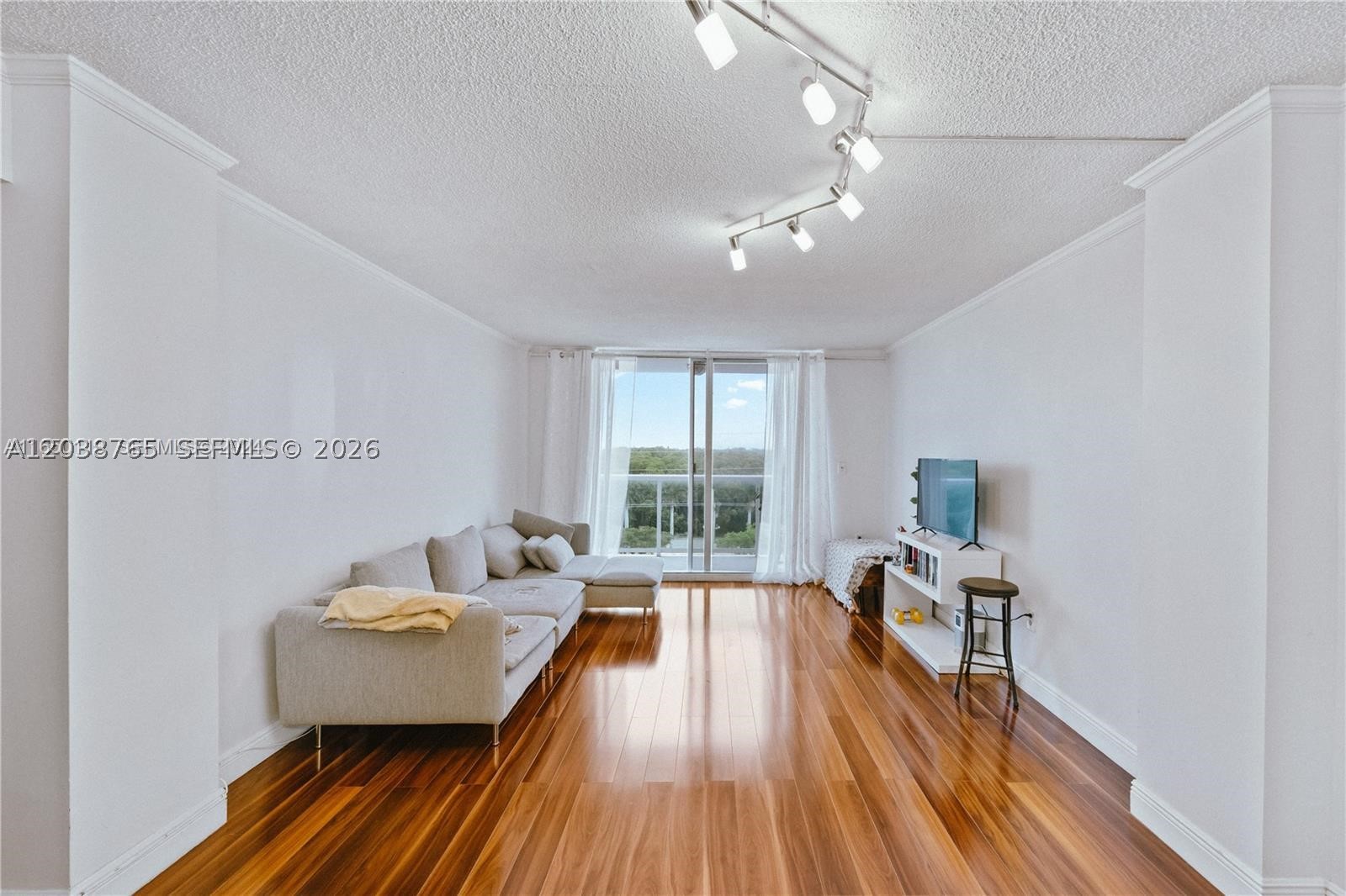 STRATFORD HOUSE CONDO - Residential