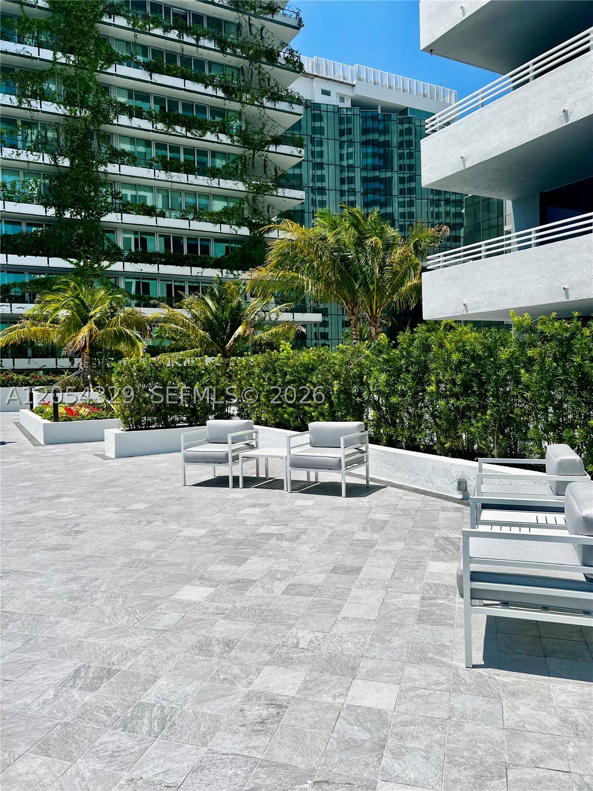 THE WAVERLY AT SOUTH BEAC - Residential Lease