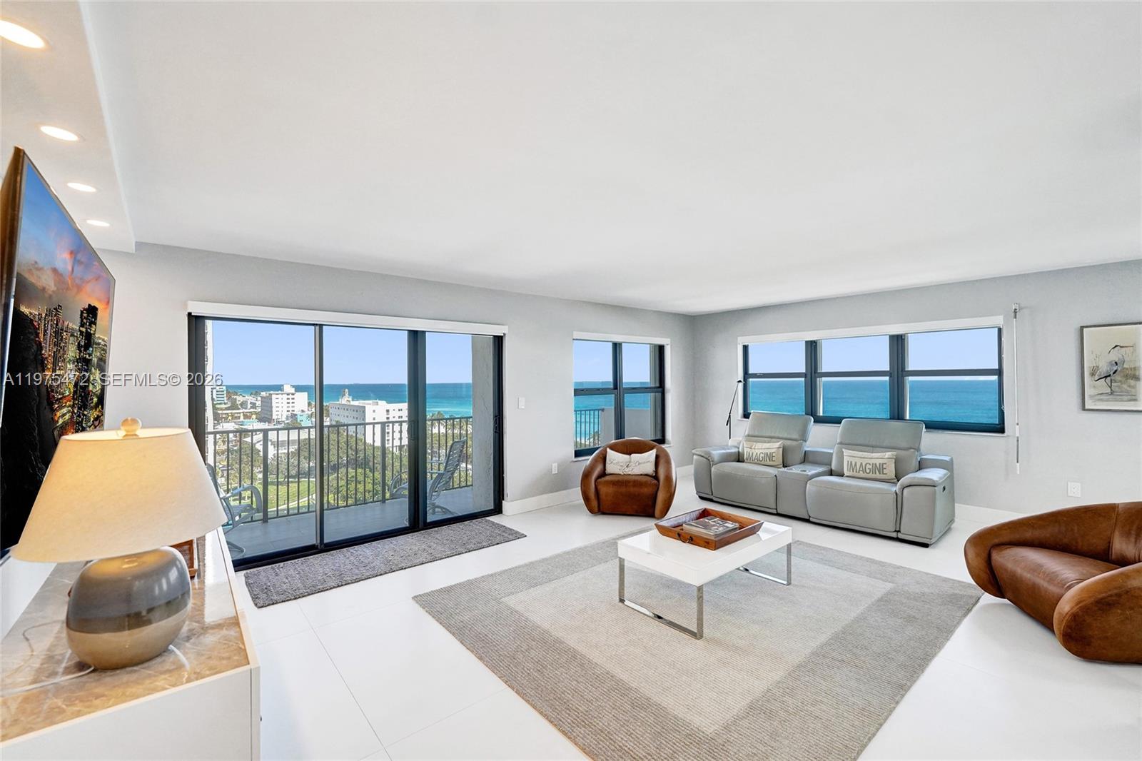 SUMMIT CONDO - Residential